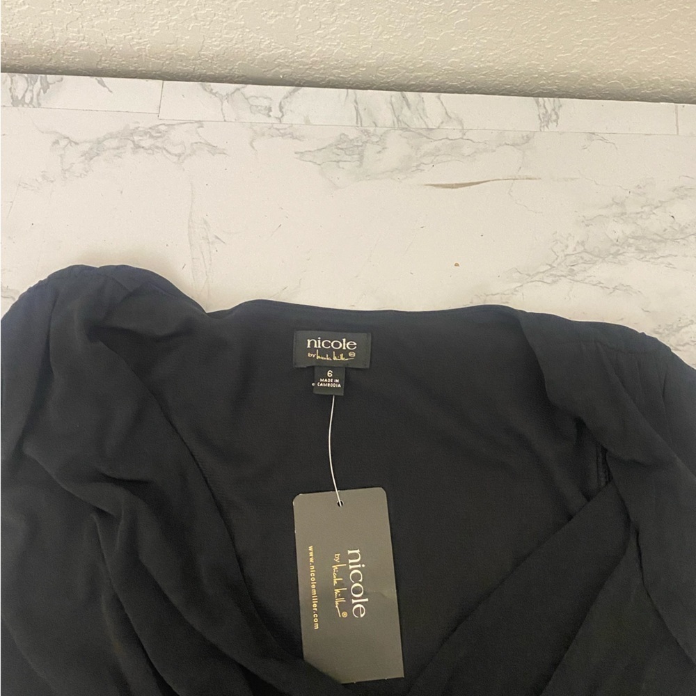 NWT Nicole Miller Women's Size 6 Black Sleeveless V Neck Shift LBD Side Zip - Picture 6 of 9